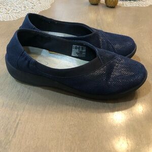 Clarks Cloudsteppers Slip On Soft Cushion Navy Slipper Shoes